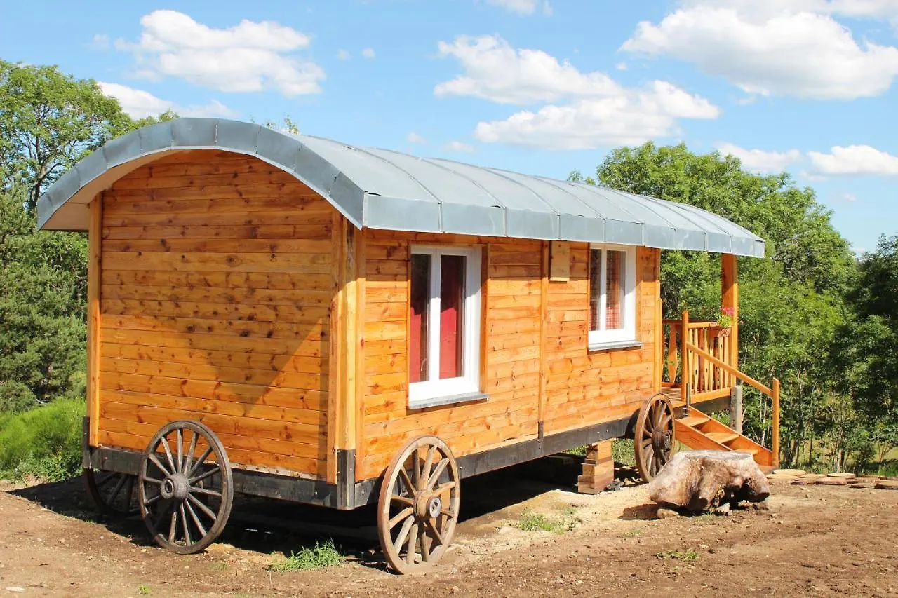Roulotte Imperiale Perchee- Hotell Sembadel Camping